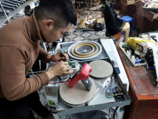 Sửa Bếp Từ Tại Nhà Hà Nội: Gọi Ngay – Ưu Đãi 30%! Bão Hành Lâu